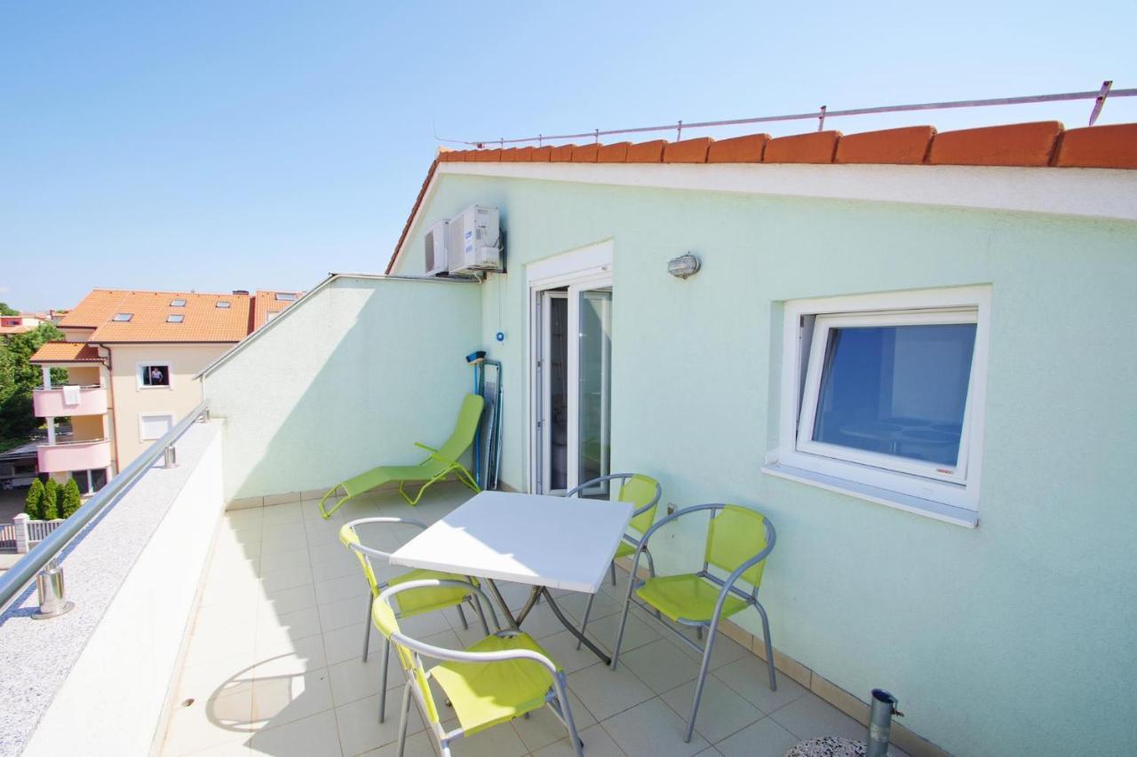 Holiday Apartment Sky, Medulin Bagian luar foto